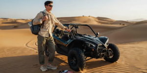 What to wear for a dune buggy in Dubai with suitable desert clothing and shoes